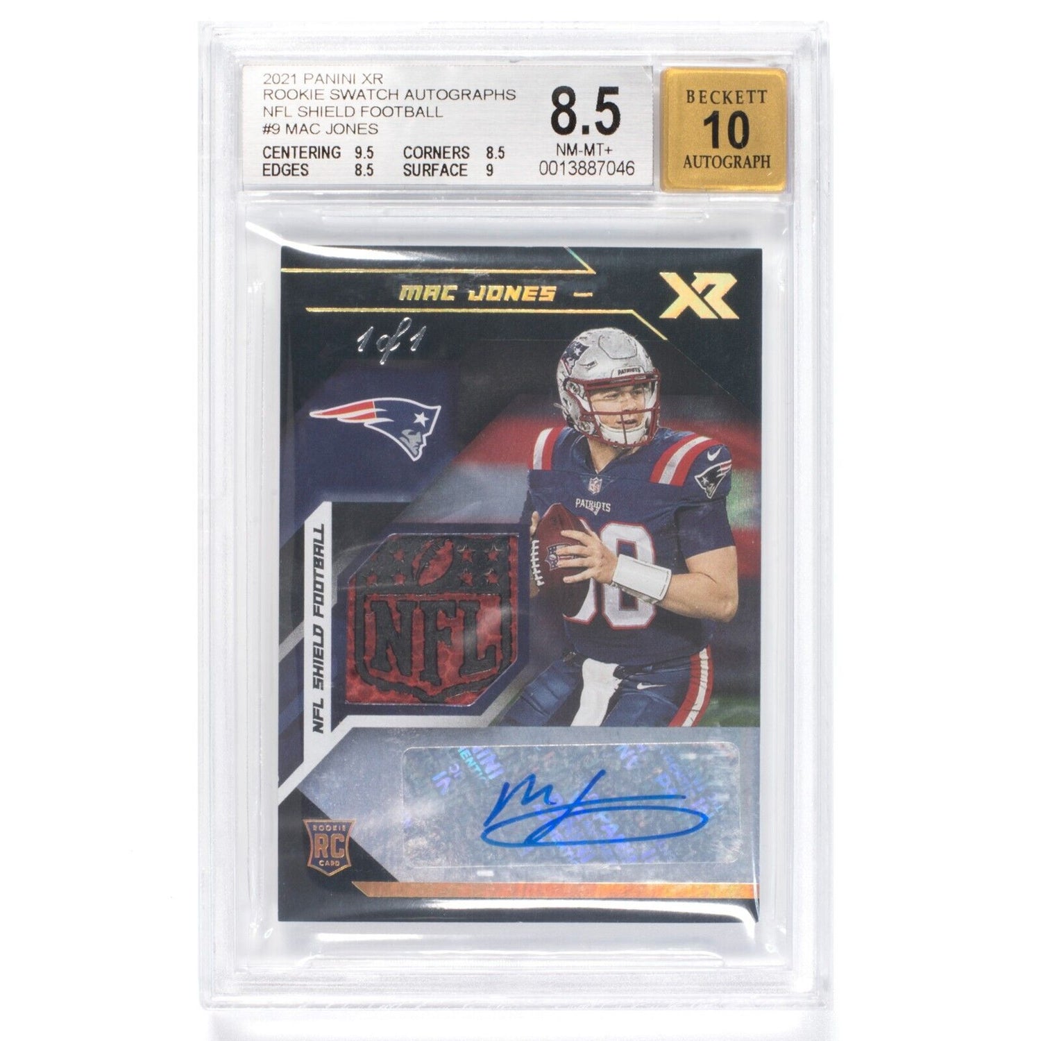 2021 Panini XR NFL Mac Jones 1/1 Rookie Swatch Auto NFL Shield BGS 8.5